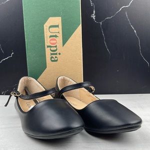 Utopia by Nova Footwear- Women’s Mary Jane Flats Black